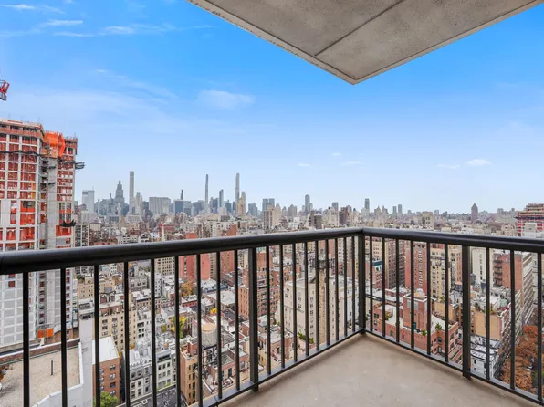 171 East 84th Street image 18 of 25