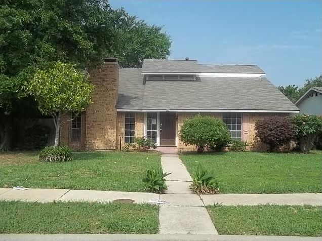 1st image of 343 Edgewood Dr