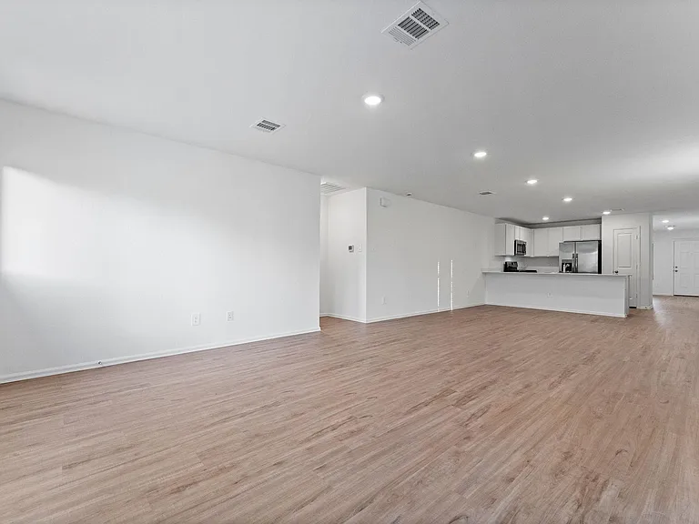 318 Harbor Bend Ct — Photo 28