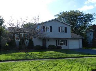 21 Ainsworth Ln, Gates, NY 14624