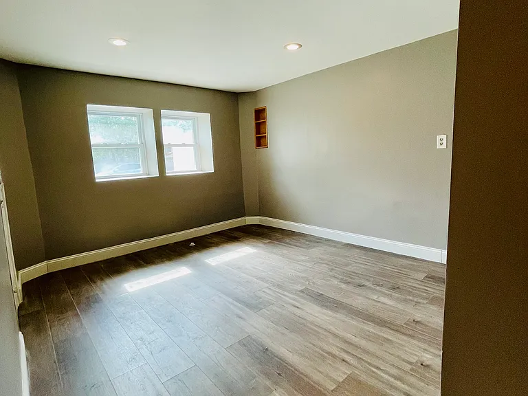 Master Bedroom (Bedroom 1)