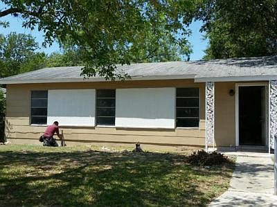 1st image of 807 Pecan Valley Dr
