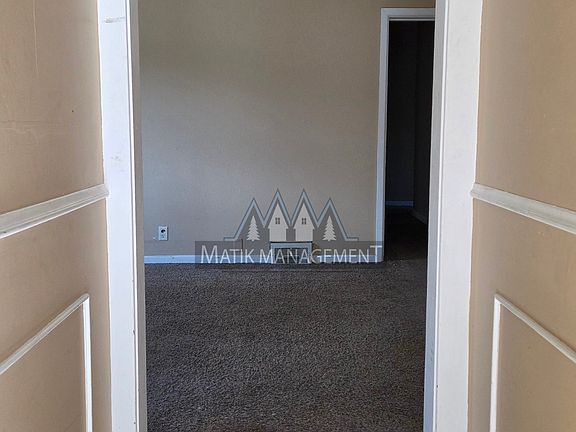 4th image of 16 9th Ave NE APT 1