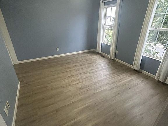 5th image of 2242 Bourbon St