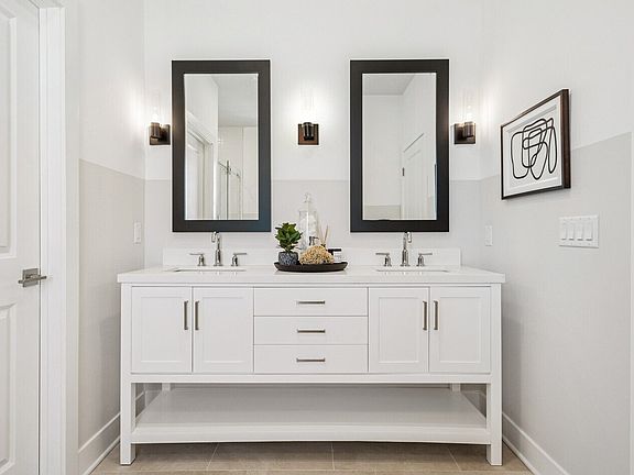 Primary bath with freestanding vanity