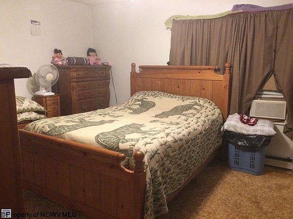 2nd image of 123 Hetzel Ave