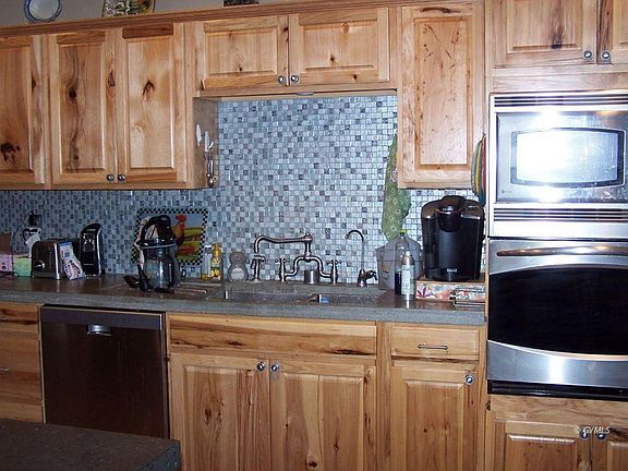 5th image of 205 W Bonita St