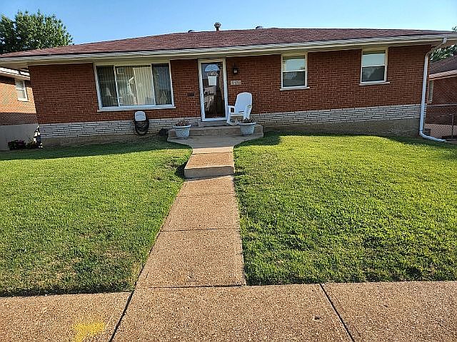 1st image of 3836 Robert Ave