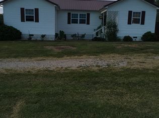 875 Willis Loop Rd, Cave City, KY 42127