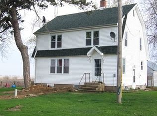 9320 Chicago Rd, Waterman, IL 60556