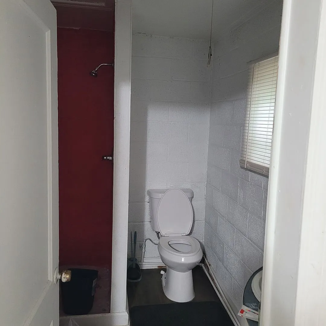 1 Bdrm 1 Bath — Photo 3
