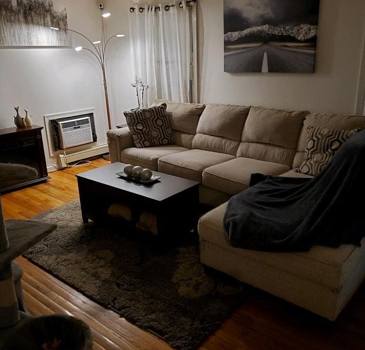 1st image of 410 Peare Pl