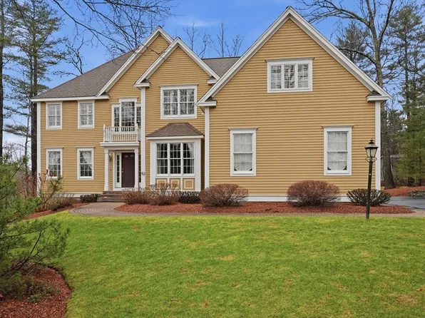 42 Trefry Ln, Stow, MA 01775