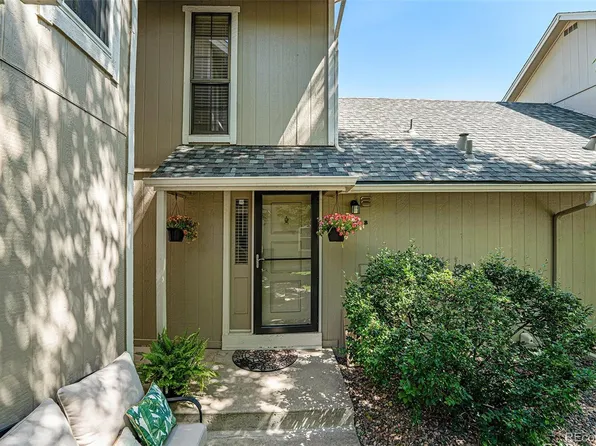 2669 S Xanadu Way #B, Aurora, CO 80014