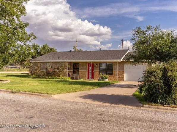 714 E 10th St, Wheeler, TX 79096