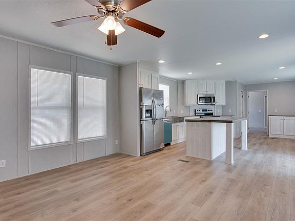 2nd image of 315A Broadmore Dr