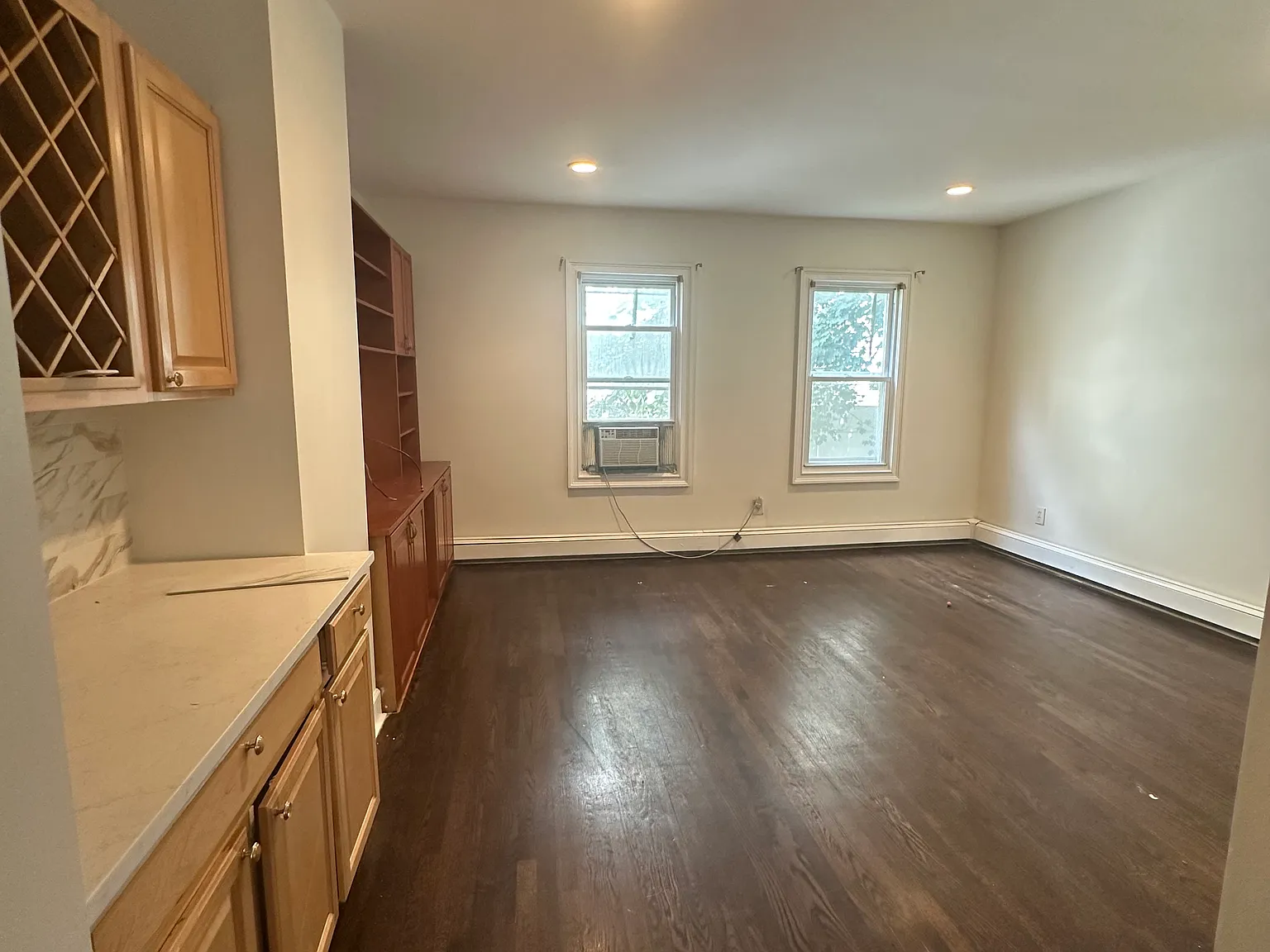 4 bed, 2.5 bath, 1800 sqft, $2,850 — Photo 1