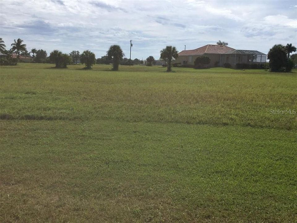 2nd image of 24033 Peppercorn Rd #0