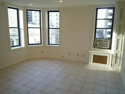 Rented by Raz Realty | media 24