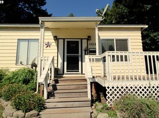 1302 6th St, La Grande, OR 97850