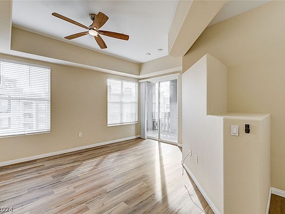 4th image of 32 E Serene Ave Unit 415
