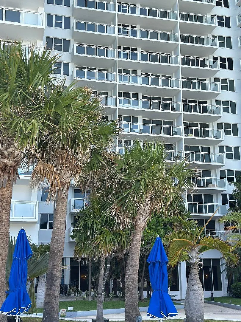 Parker Plaza Condo Estate — Photo 3