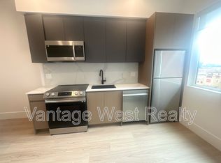 720 Klo Rd #520, Kelowna, BC V1Y 4X5