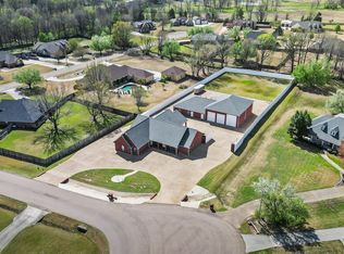 7207 N Richland Dr, Texarkana, TX 75503