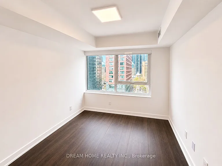 609 Sherbourne St #1004 — Photo 15