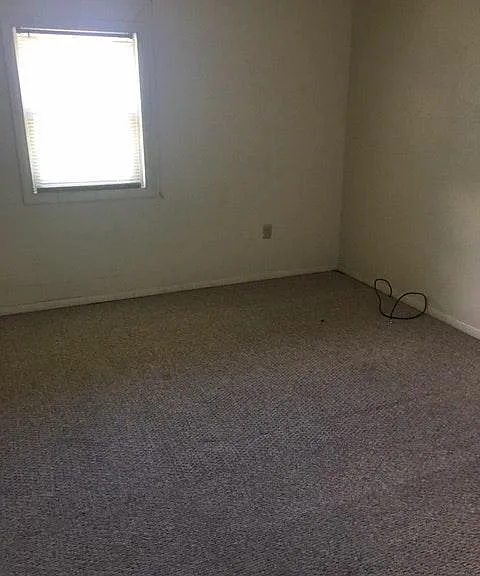 104 S Higgins Ave — Photo 10