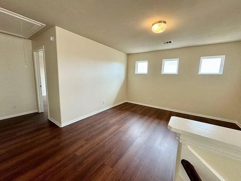 8230 Polaris Point Ln — Photo 16
