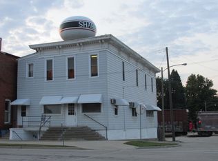 102 W Comanche Ave, Shabbona, IL 60550