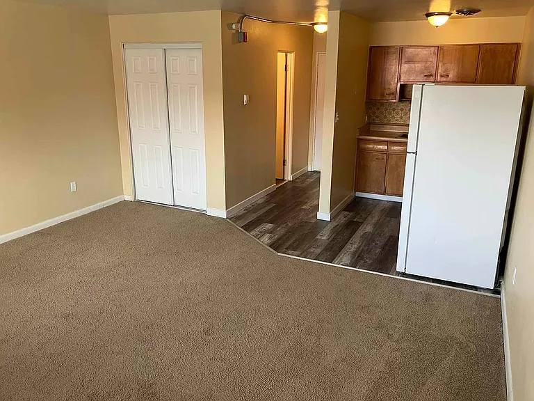 Updated Littleton Apartment with Amenities! Sapphire Place — Photo 10