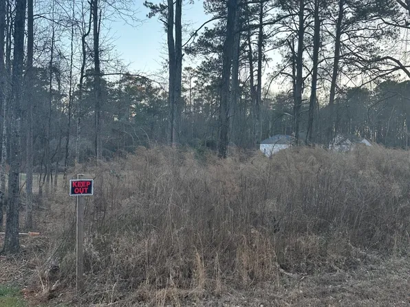 578 Cook Dr, Ellenwood, GA 30294