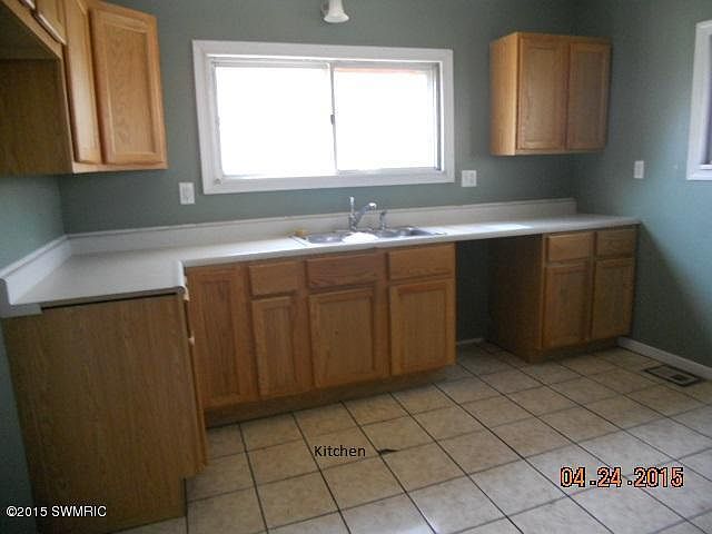 2nd image of 228 W Southern Ave