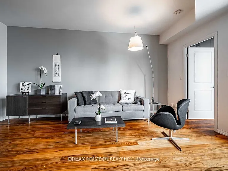 35 Hayden St #1501 — Photo 11