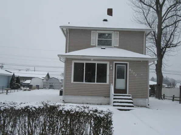 4222 Orchard St, Bridgman, MI 49106