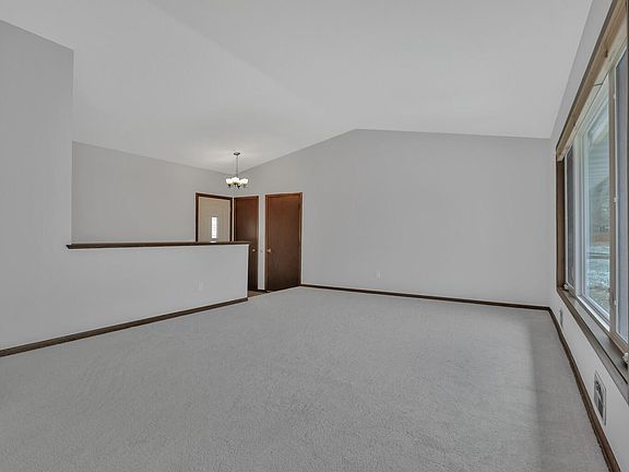 3rd image of 4849 Zealand Ave N