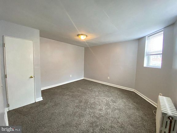 5th image of 5615 Upland Way