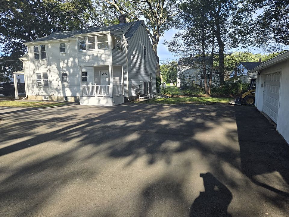 Exterior 4