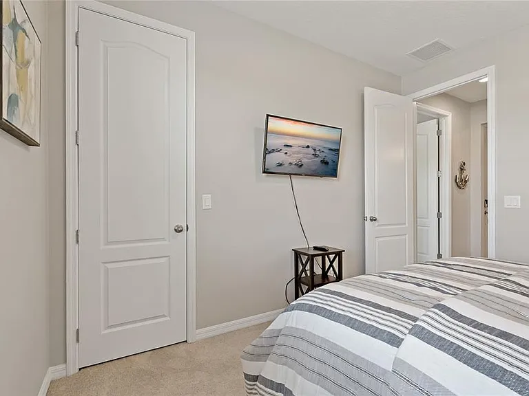4604 Tobermory Way — Photo 41
