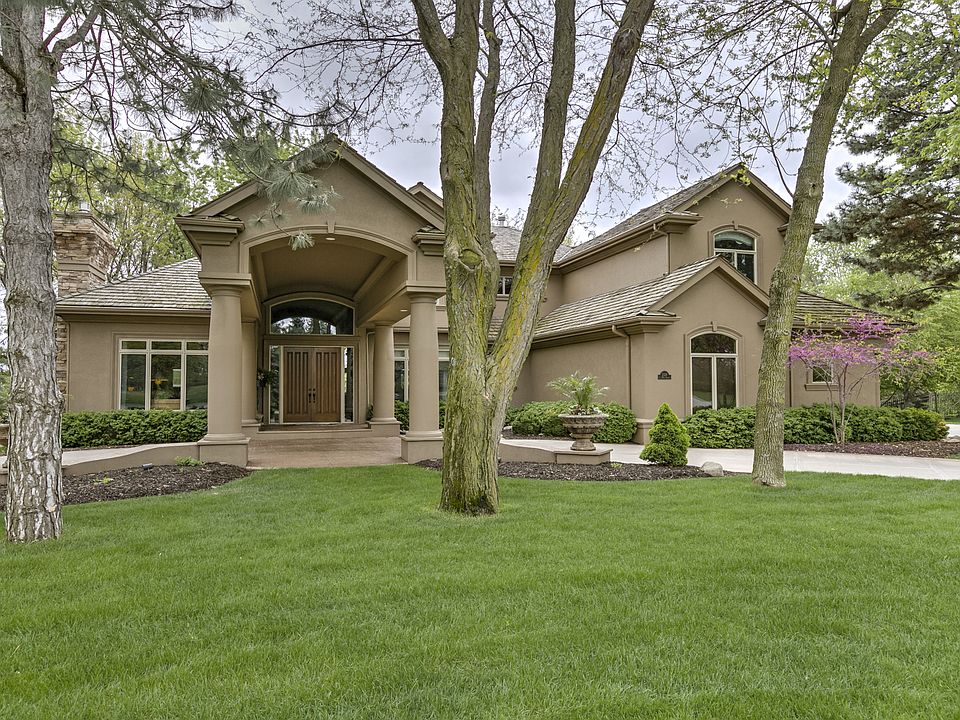1st image of 3129 S 174th Cir