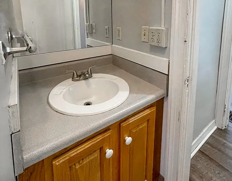 805 W University Ave #2 — Photo 11