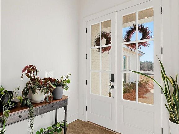 5th image of 119 Ashwood Ln