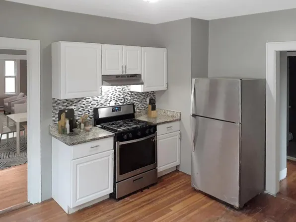 105 Love Ln #3, Hartford, CT 06112