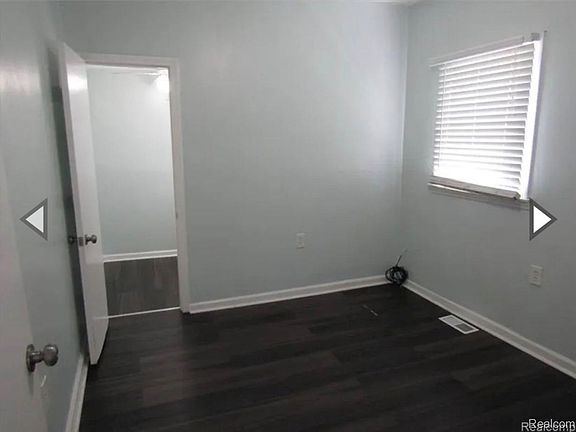 2nd image of 18655 Wood St