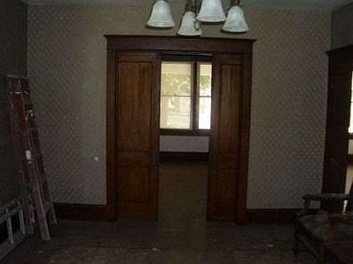 2nd image of 23 Charlotte St