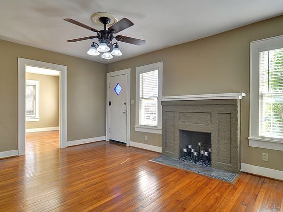 3rd image of 4128 Pershing Ave
