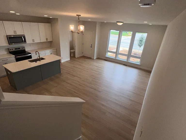 7911 Mexico Rd — Photo 31
