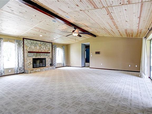 5th image of 13211 Blue Water Ct
